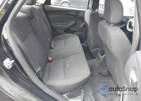 2017 Ford Focus S z USA, uszkodzony, nr VIN 1FADP3E2XHL312495